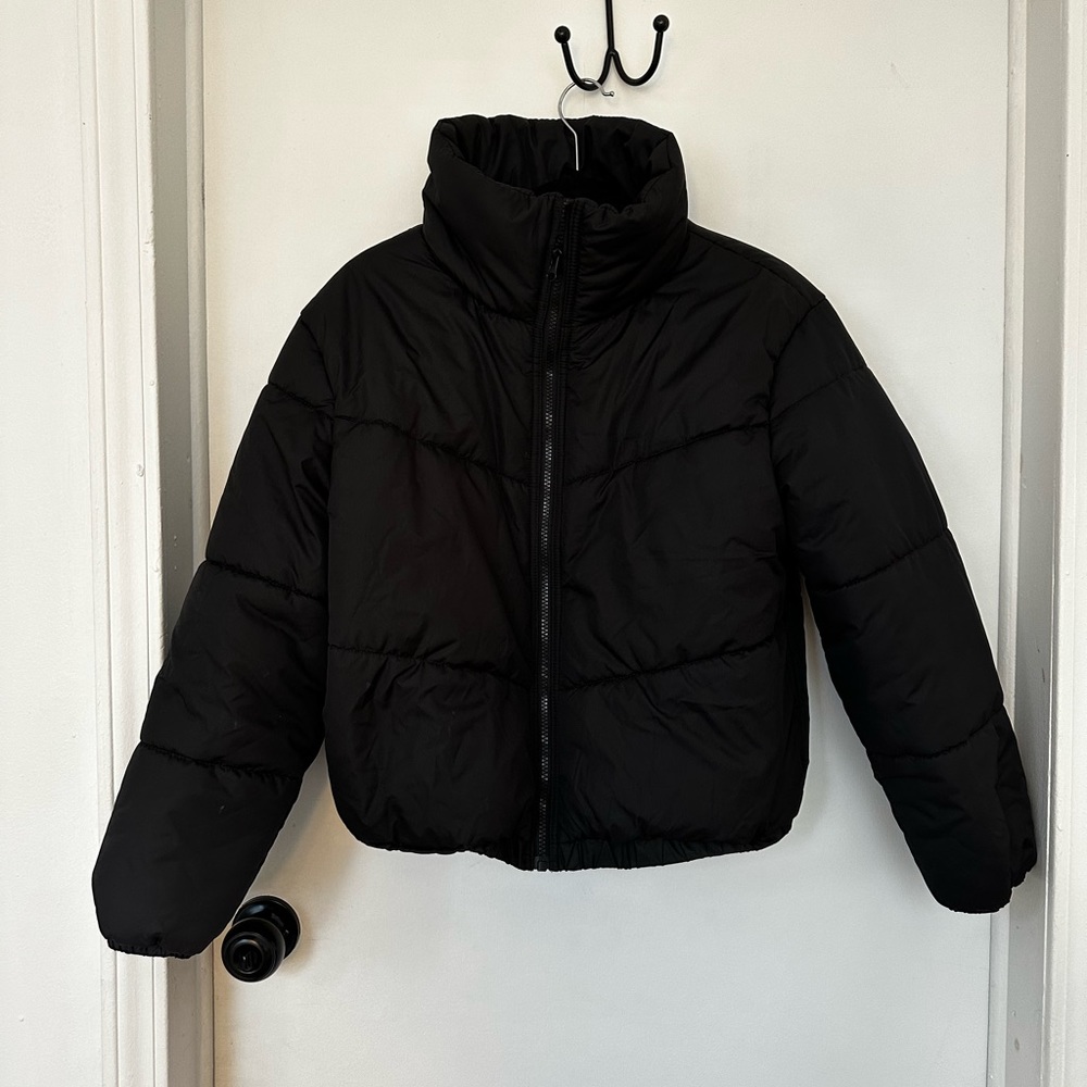Cropped puffer bomber jacket